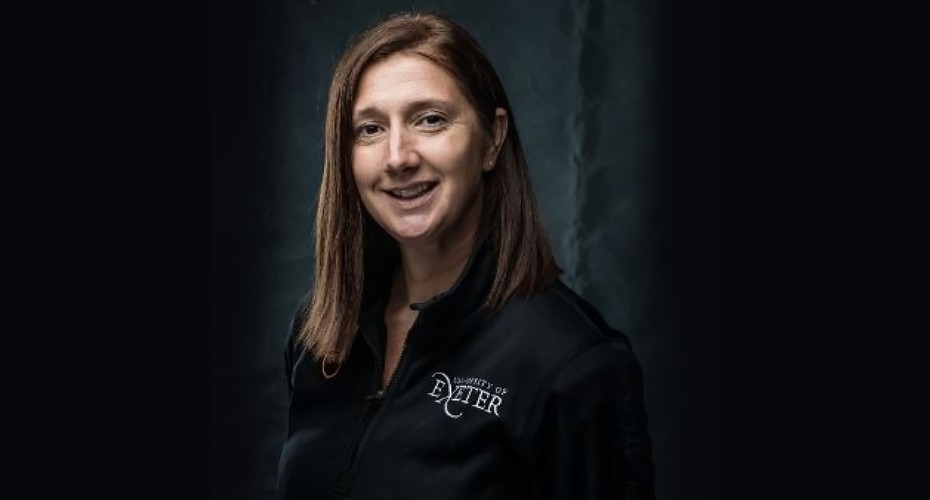 Head and shoulders photo of alison davidson.